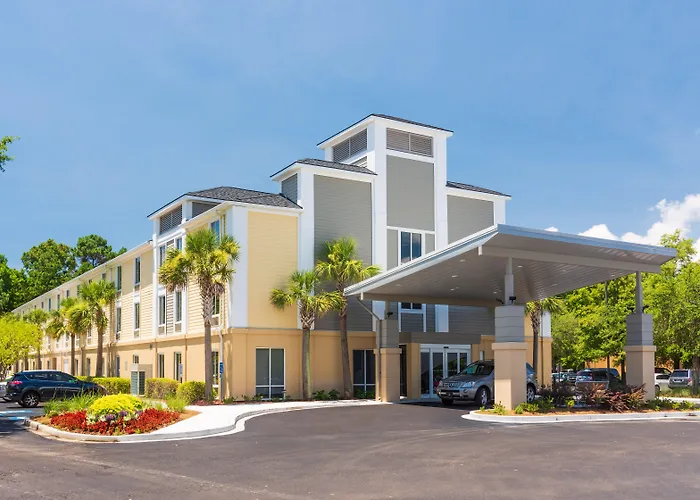 Charleston Beach hotels