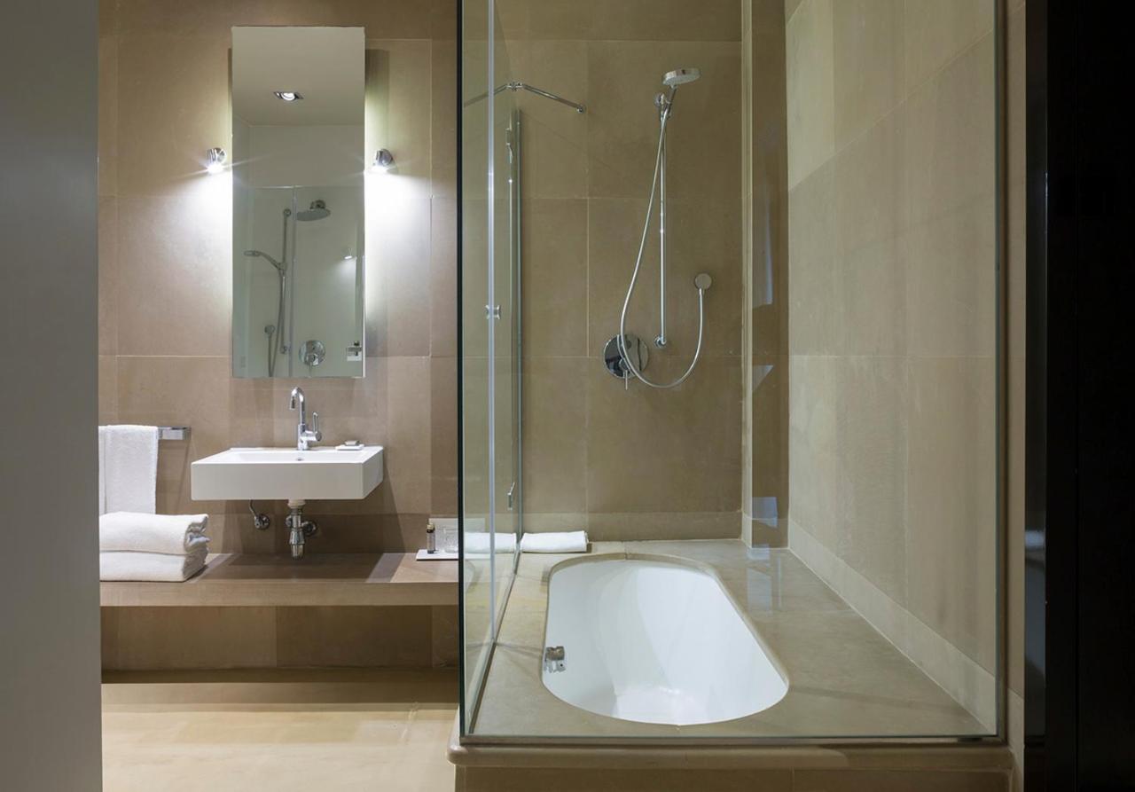 Suite with View,1272816637:JPEG