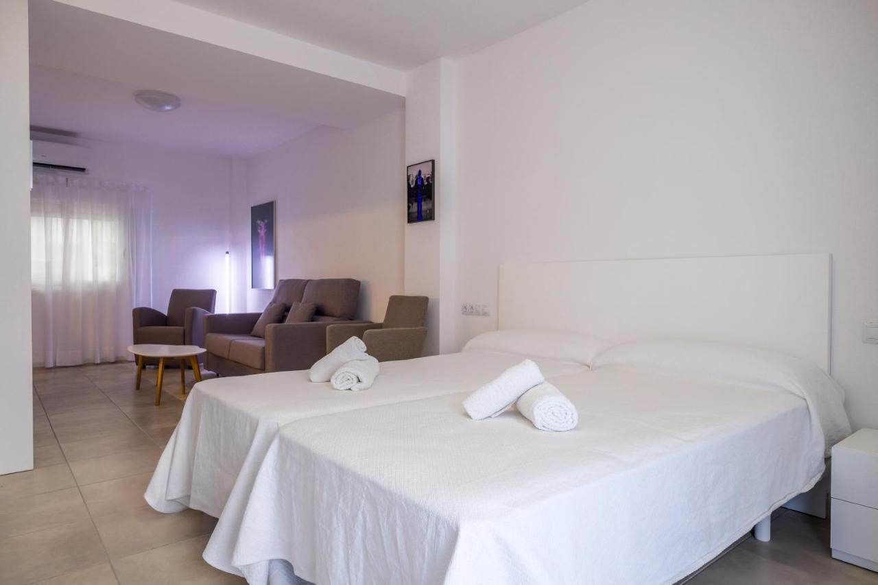 Estudio con sofá cama