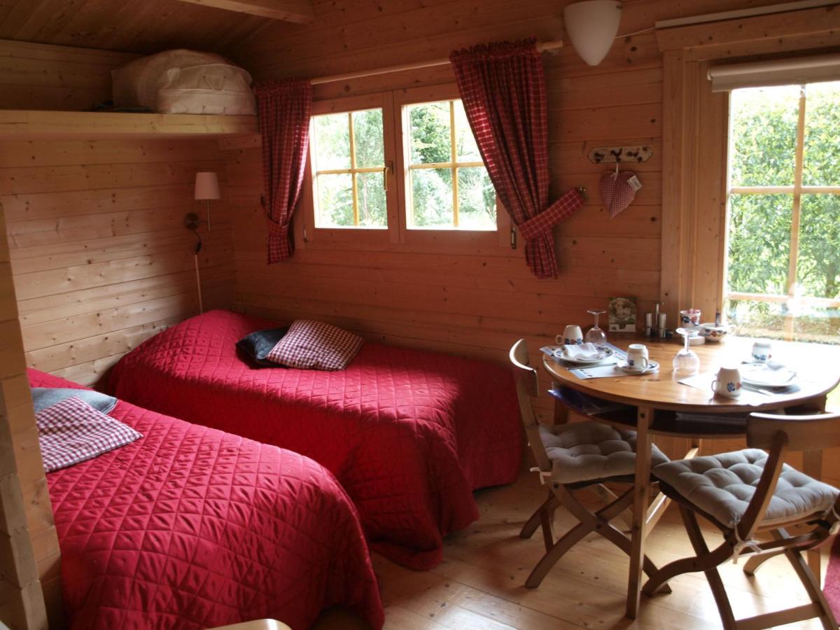 Grote Kamer met 2 Bedden