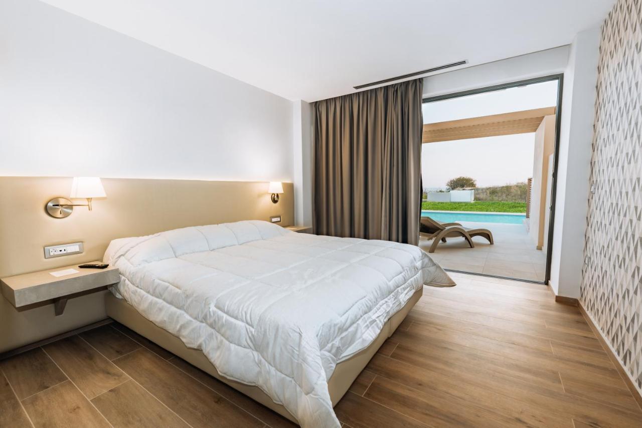 Deluxe Double Room with Sea View,1396061876:JPEG
