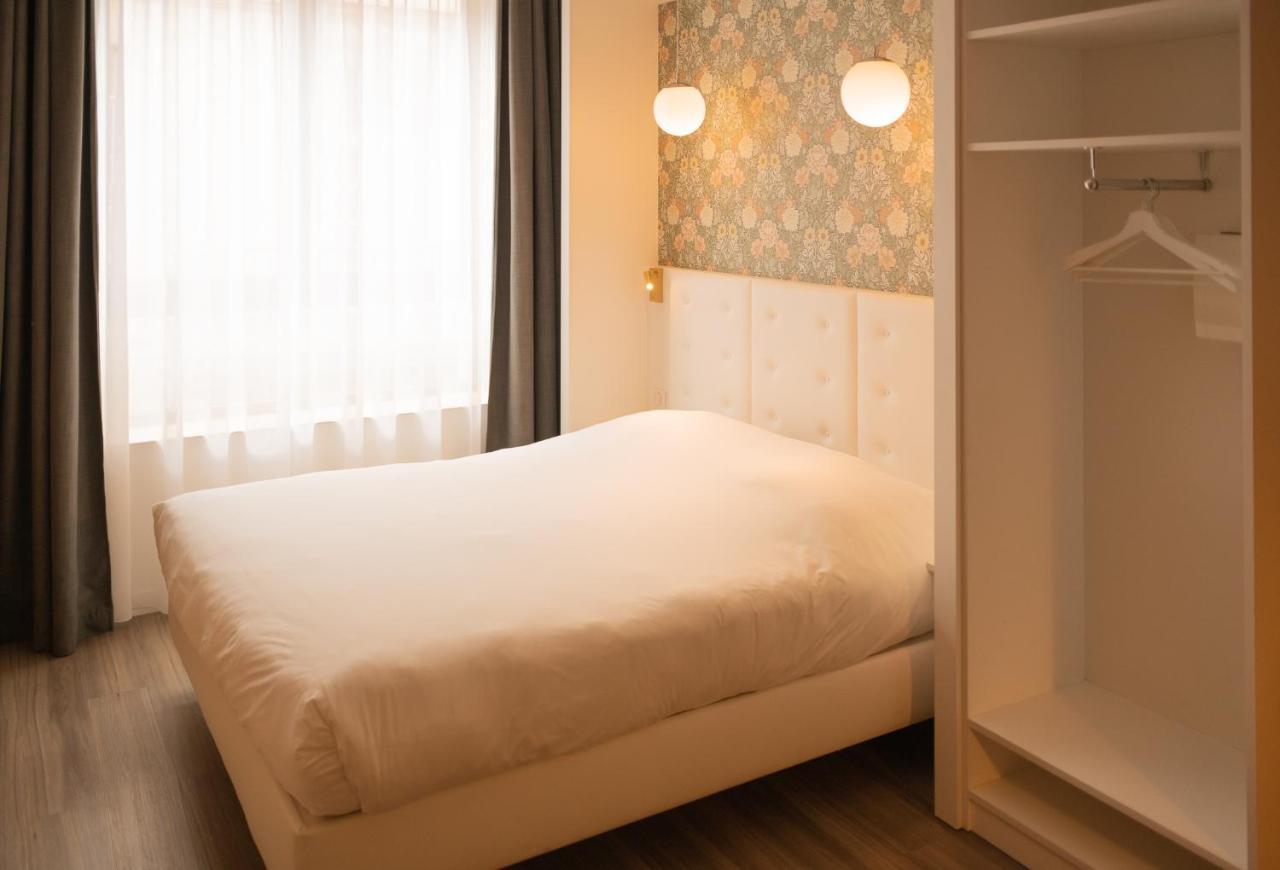 Standard Studio Double Bed