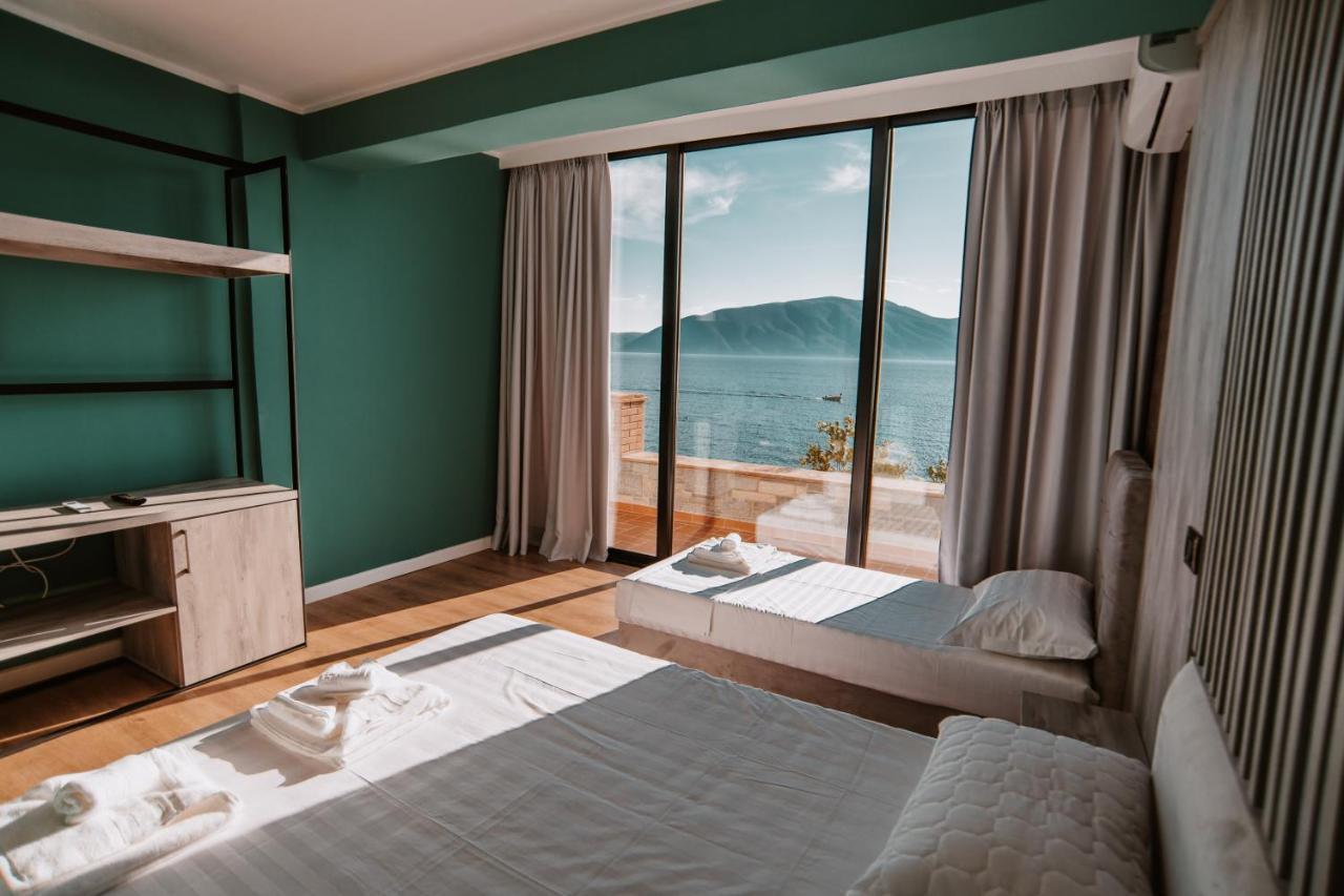 Deluxe Dreibettzimmer mit Meerblick