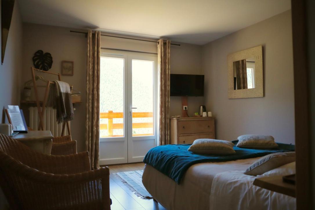 Chambre Lit King-Size avec Balcon