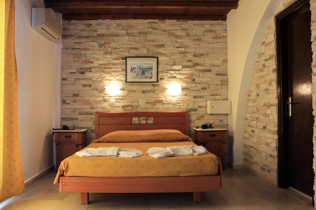 Standard Double or Twin Room,117700012:JPEG