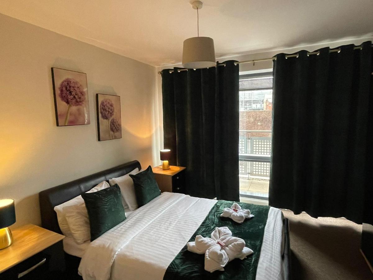 One-Bedroom Apartment City View