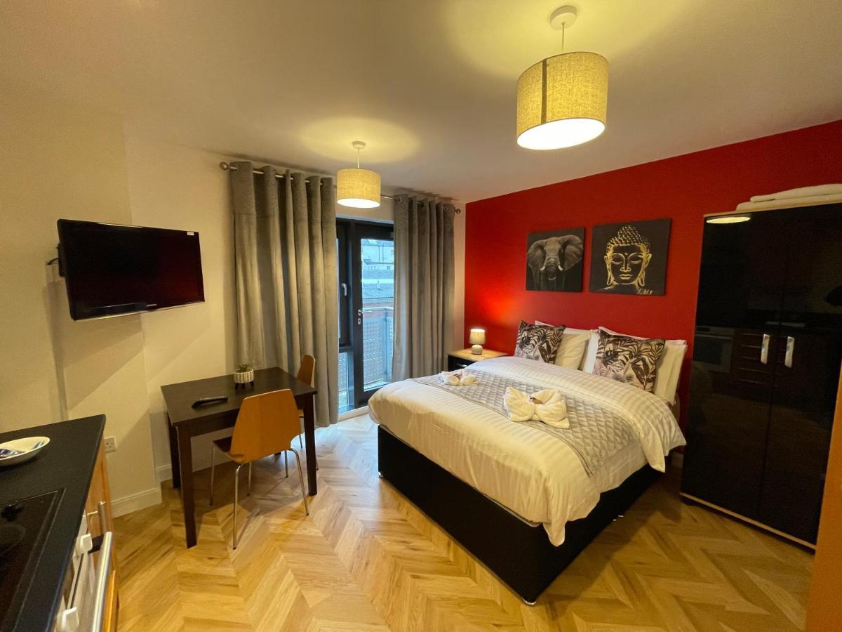 Studio Apartment