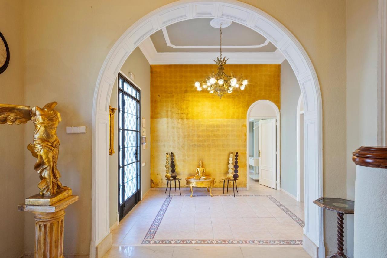 Eight-Bedroom Villa