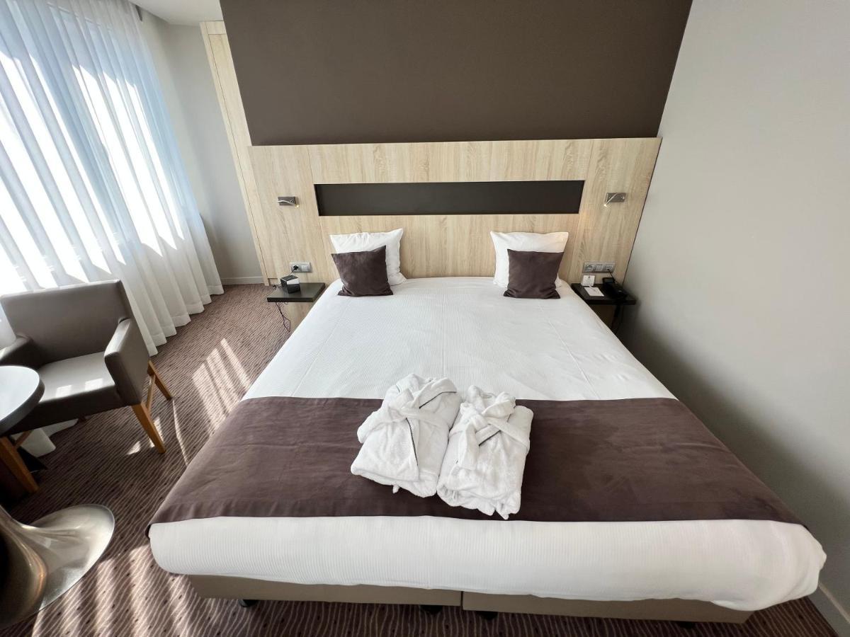 Executive Queen Room