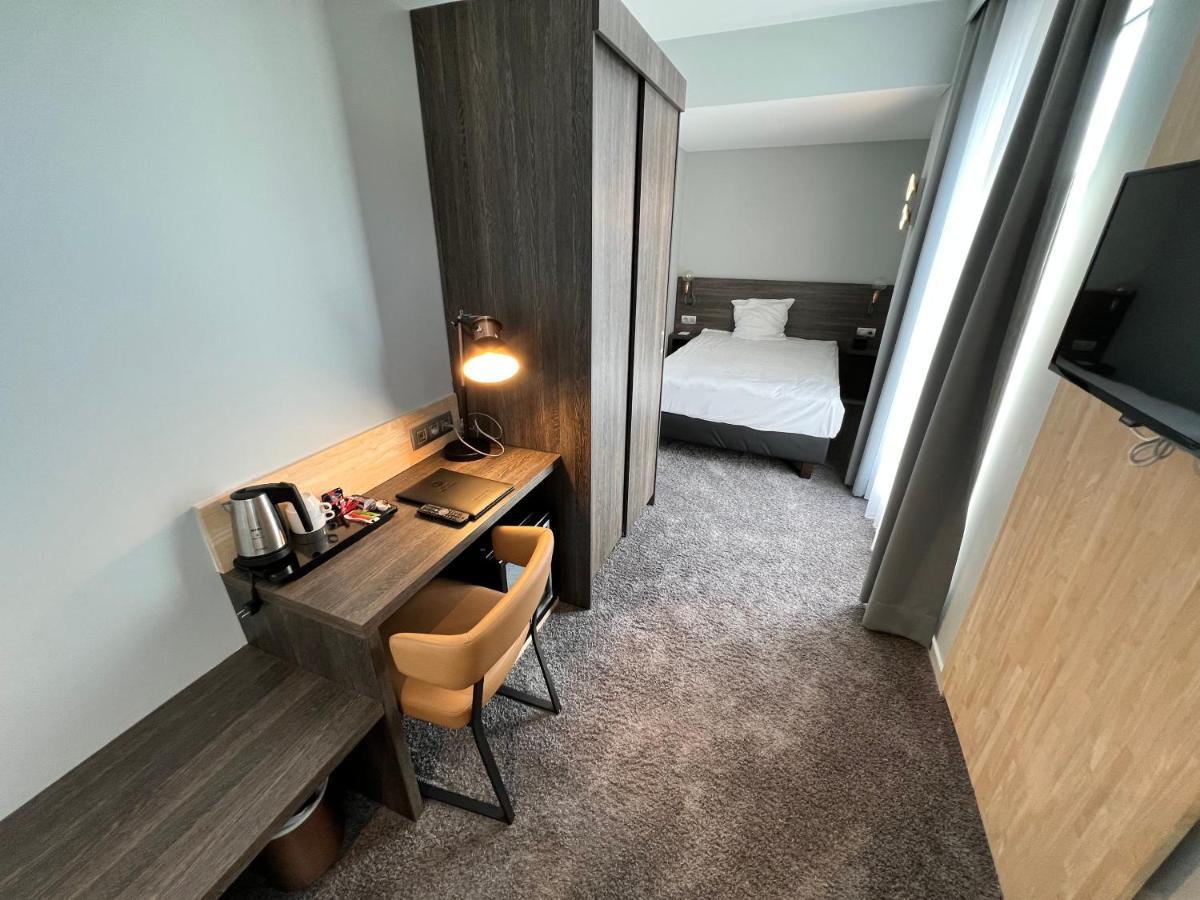 Single Room Single Bed