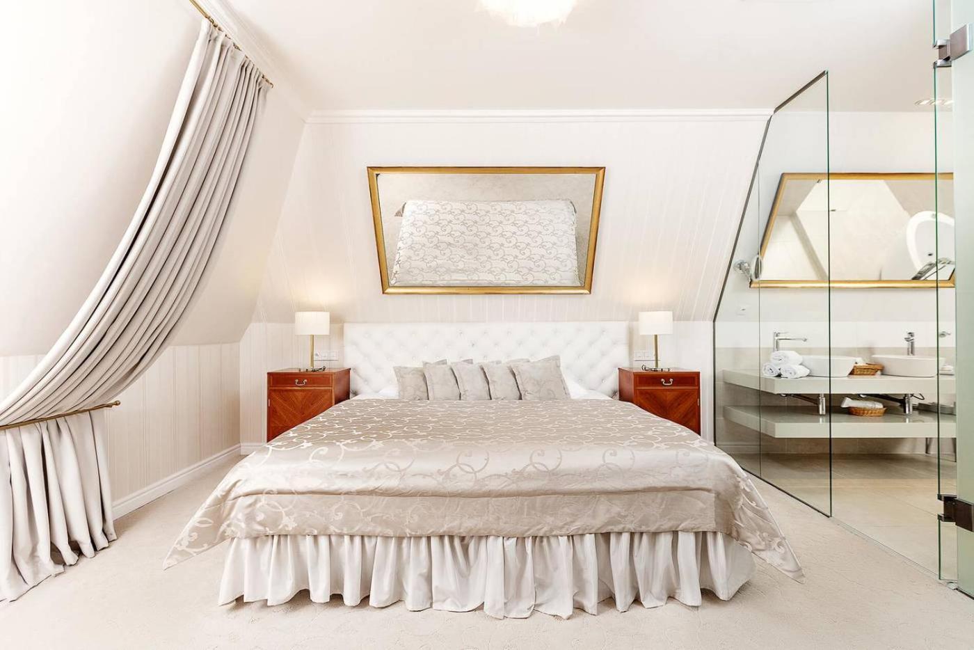 Luxury Suite City View