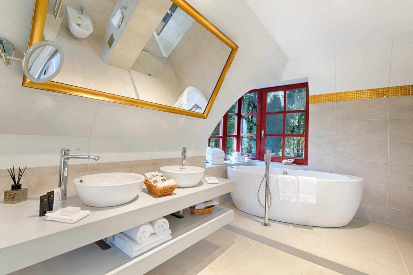 Luxury Suite City View