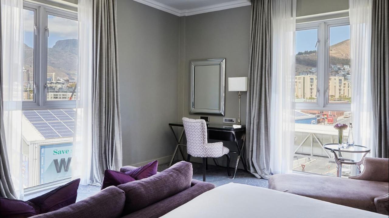 Premium Double or Twin Room Mountain View