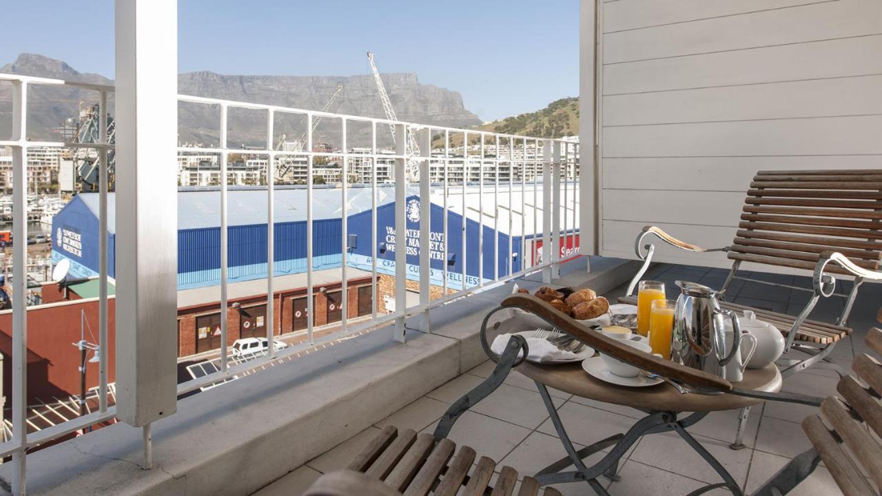 Premium Double or Twin Room Mountain View
