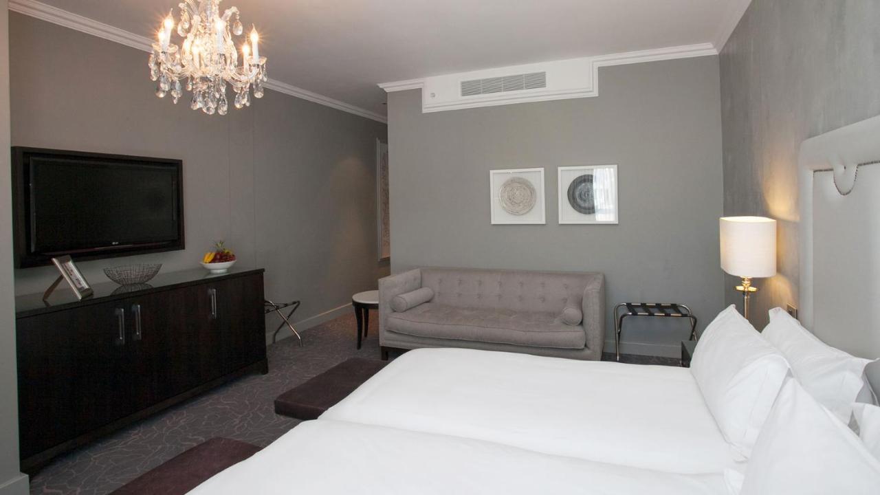 Premium Double or Twin Room Mountain View