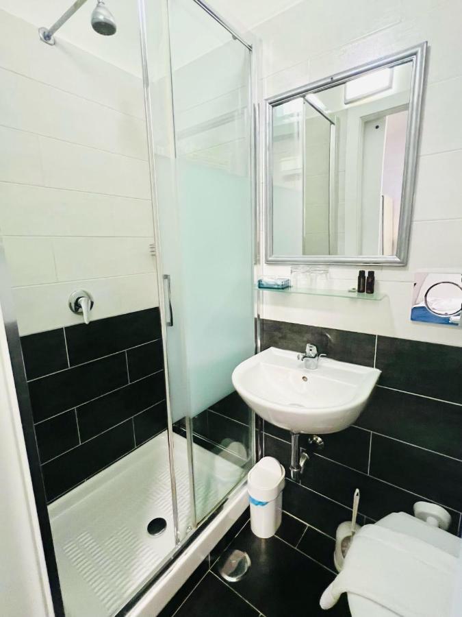 Double Room,1233239927:JPEG