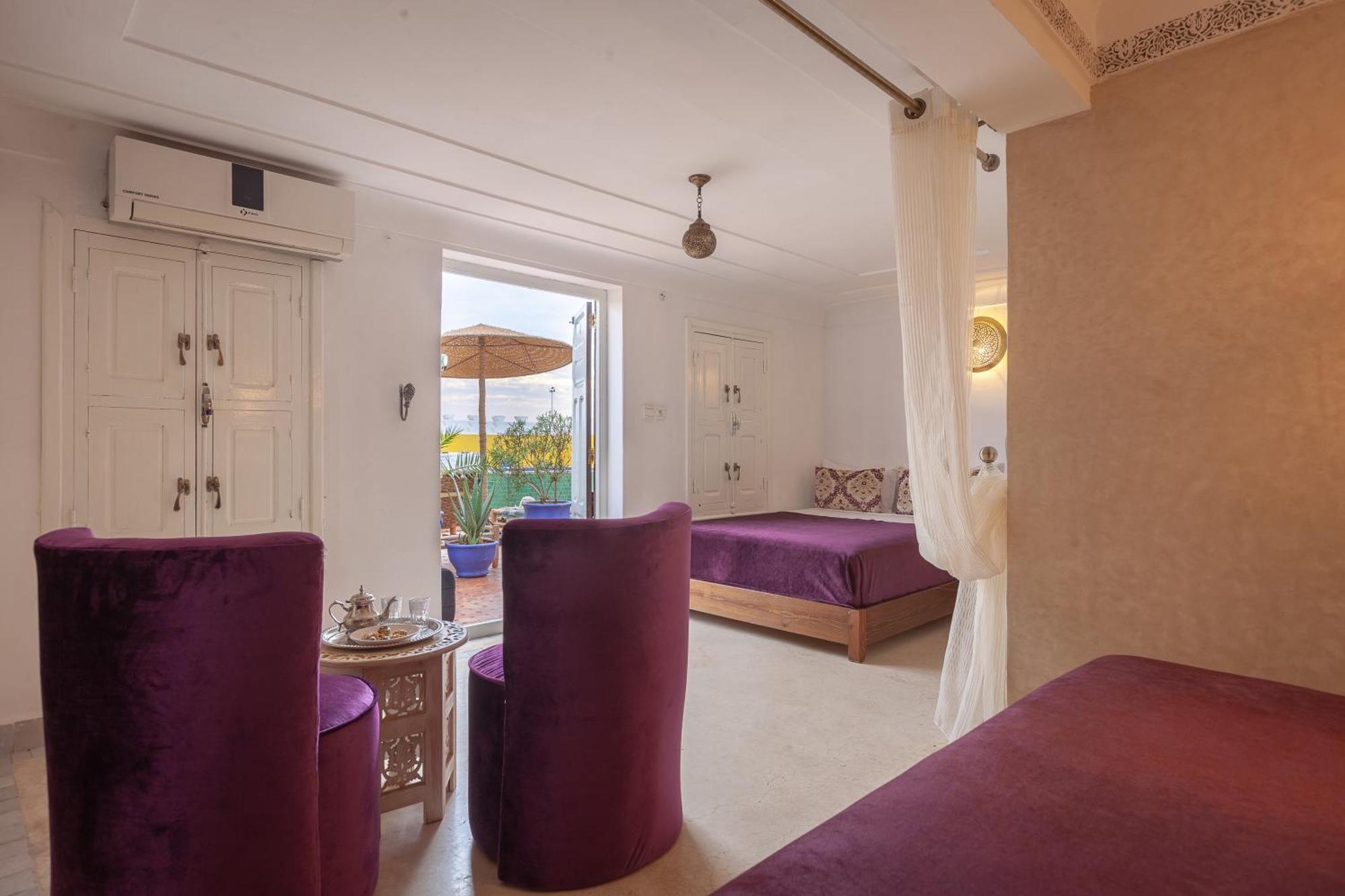 Deluxe Family Room