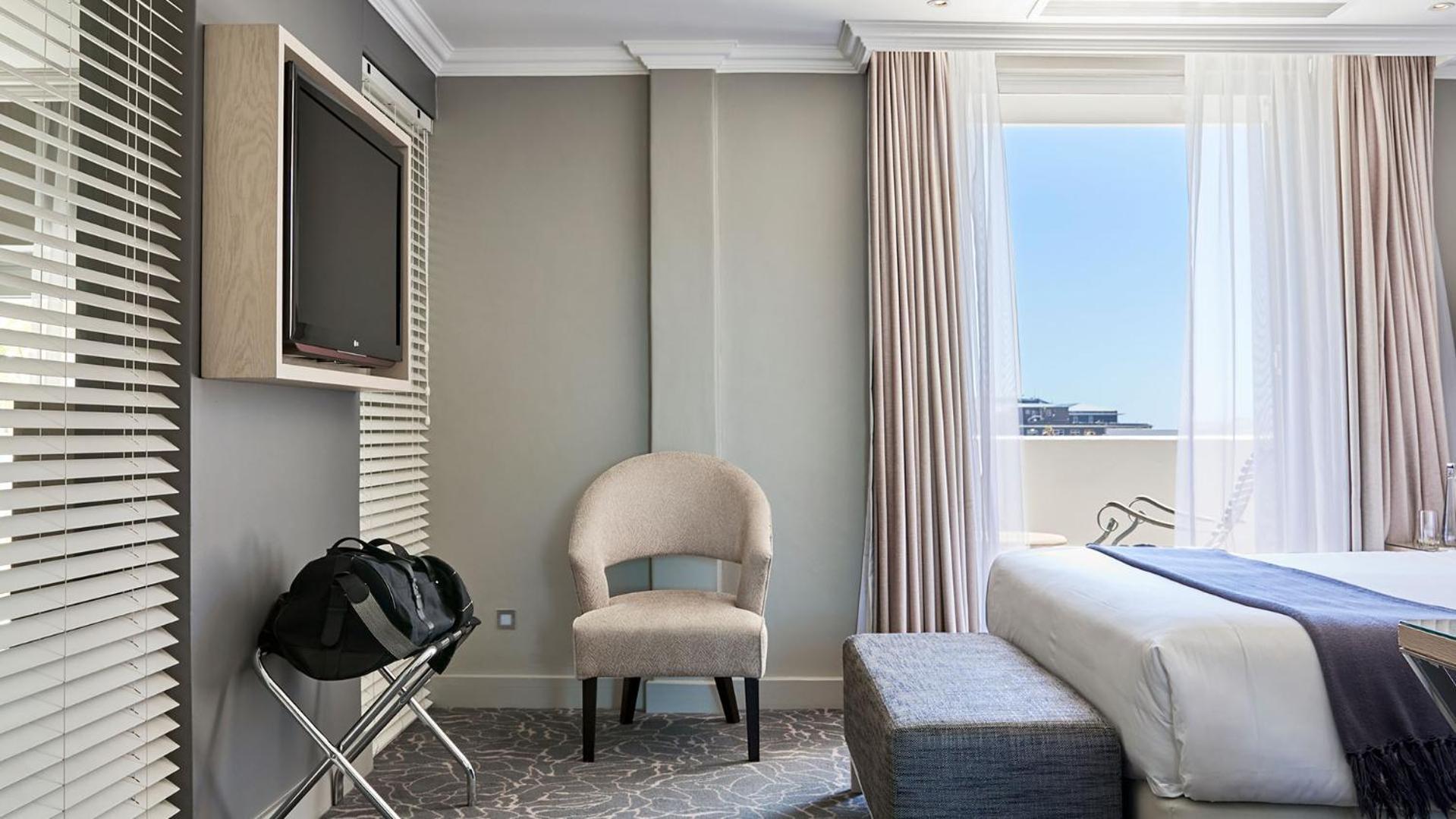 Executive Suite