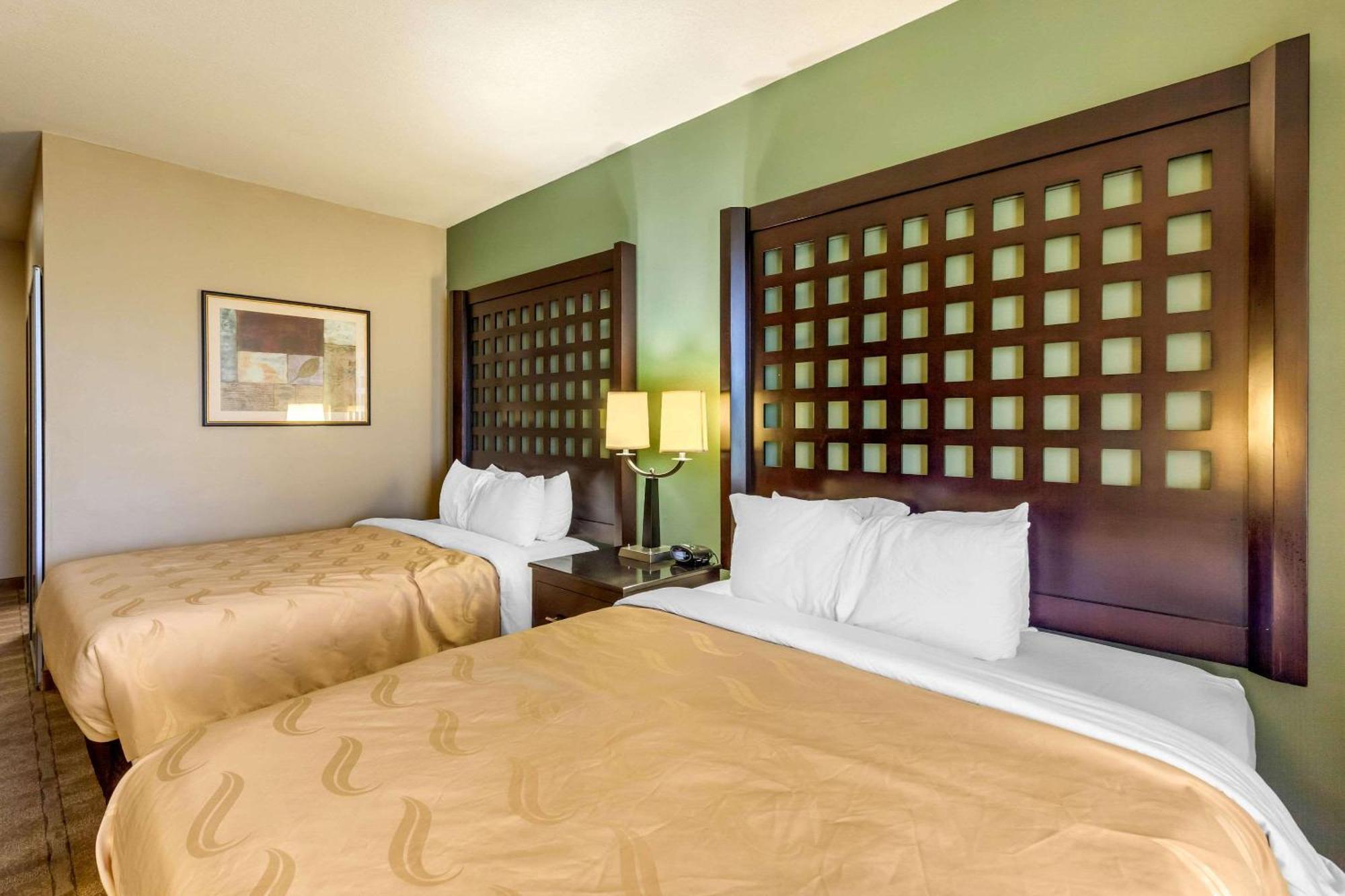 Queen Room Two Queen Beds Non-Smoking