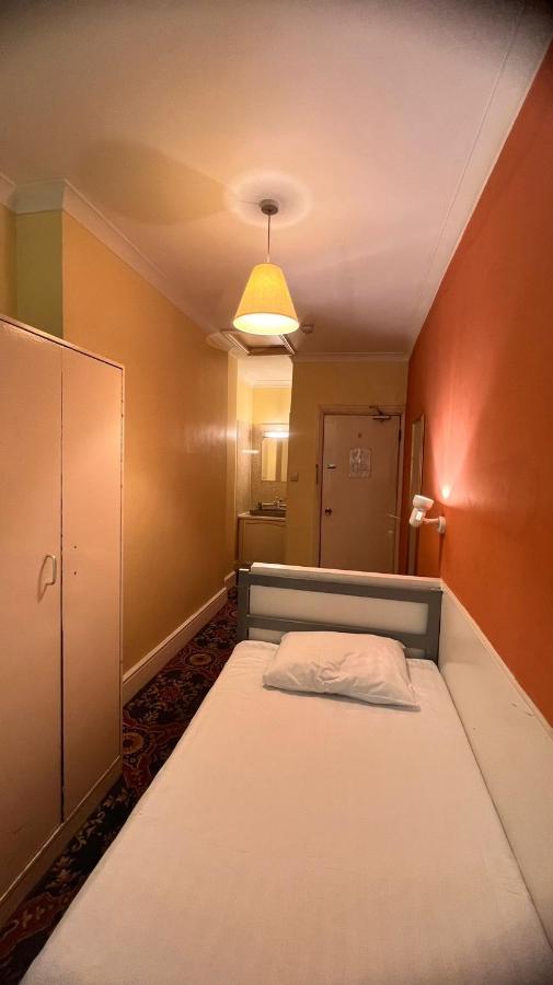 Single Room,1288098286:JPEG