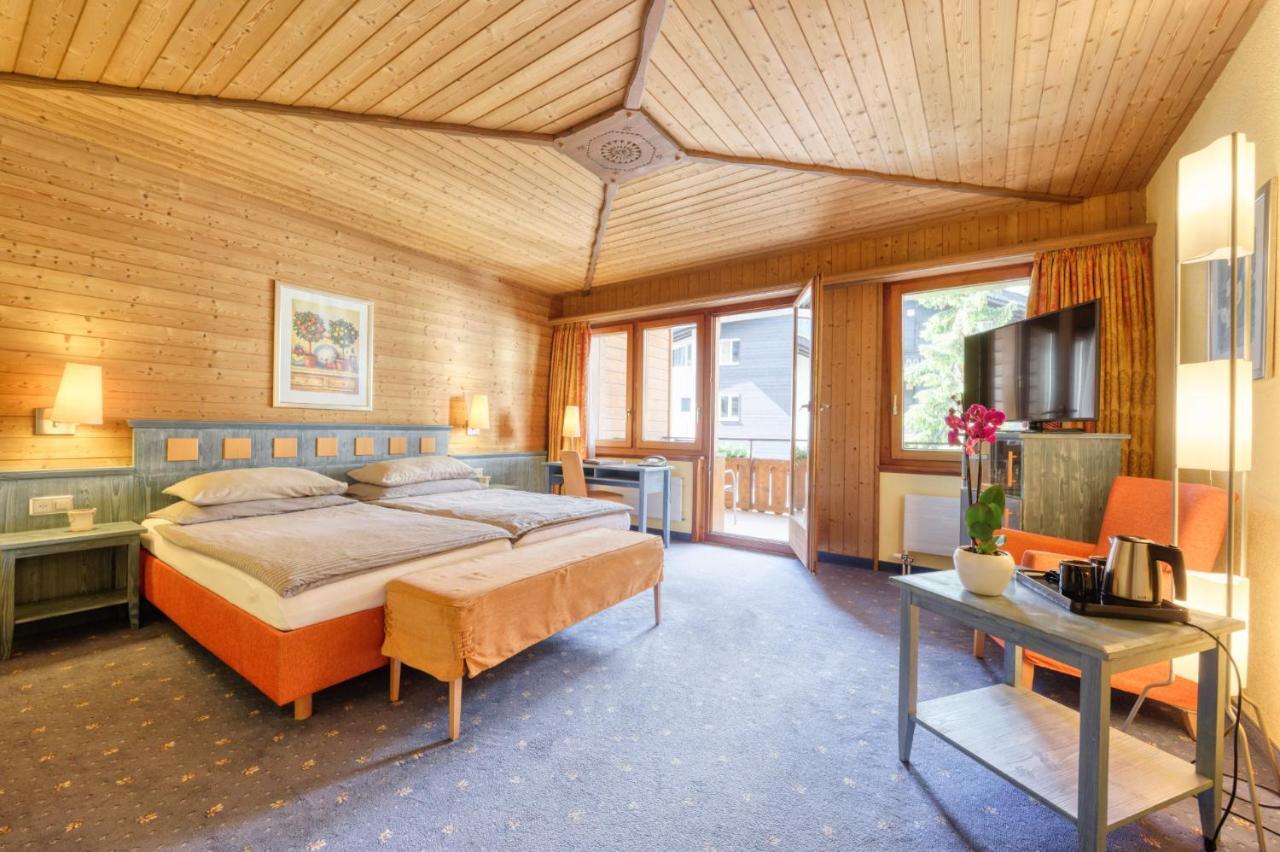 Classic Double Room,1293045589:JPEG
