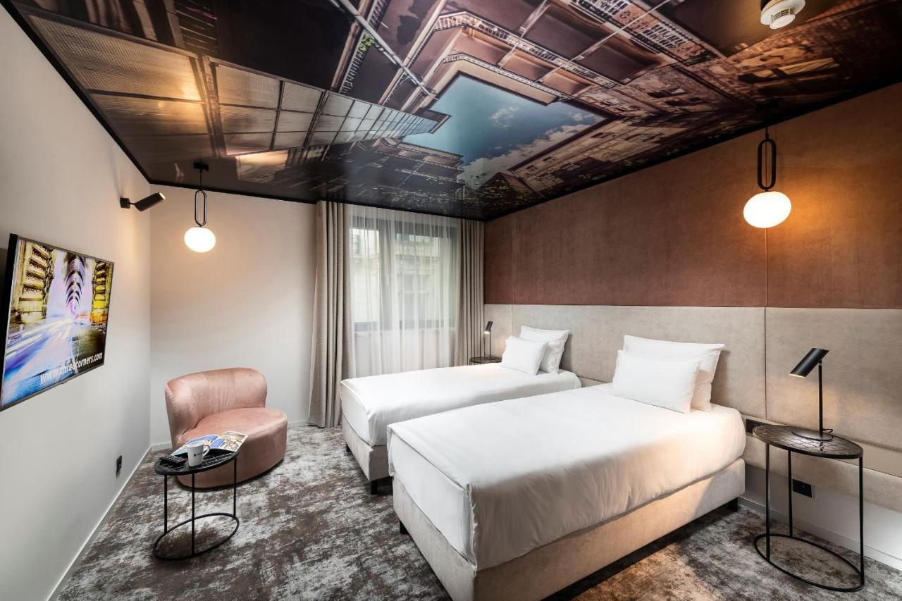 Premium Double or Twin Room,1350645199:JPEG