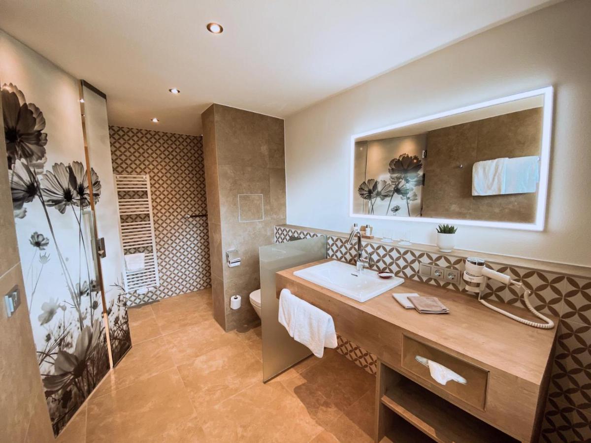 Two-Bedroom Suite Balcony or Terrace,1317565348:JPEG