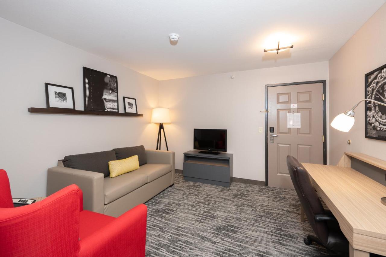 One-Bedroom King Suite with Sofa Bed