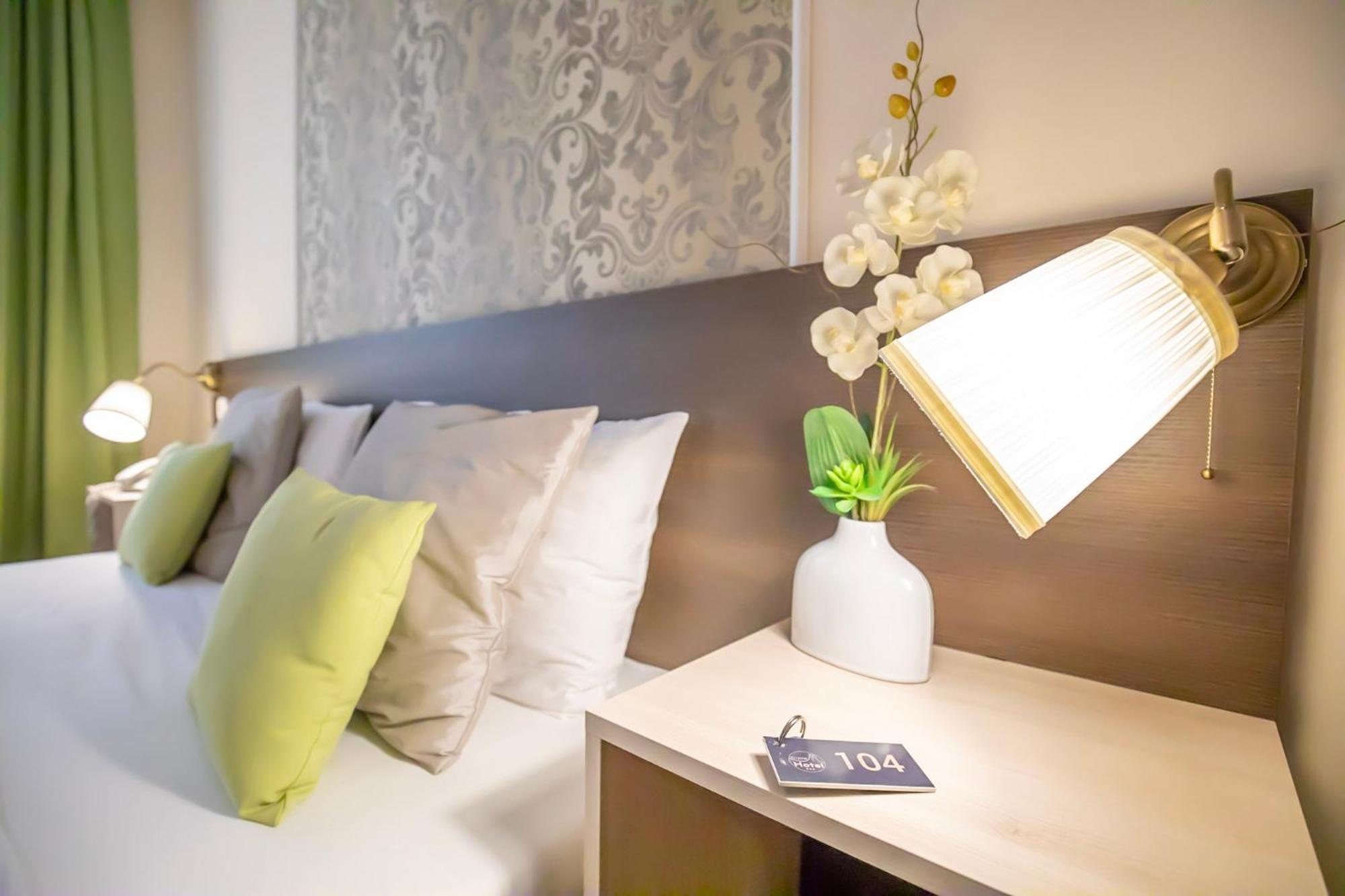 Large Double Room