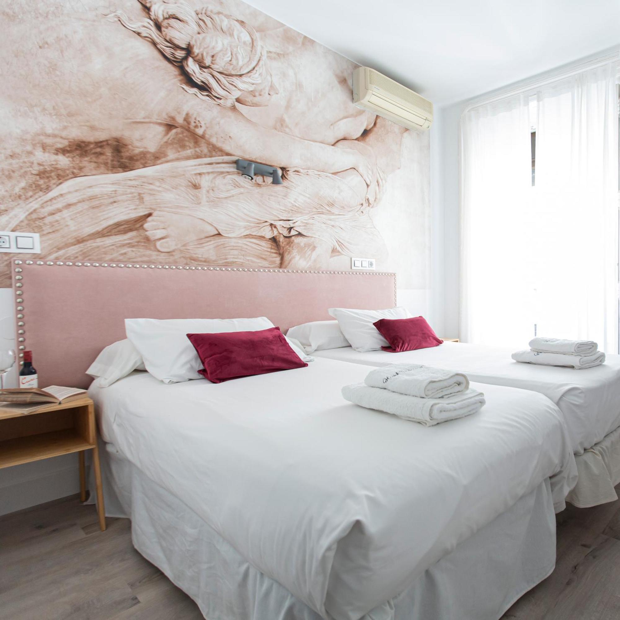 Double or Twin  Room,1443807010:JPEG