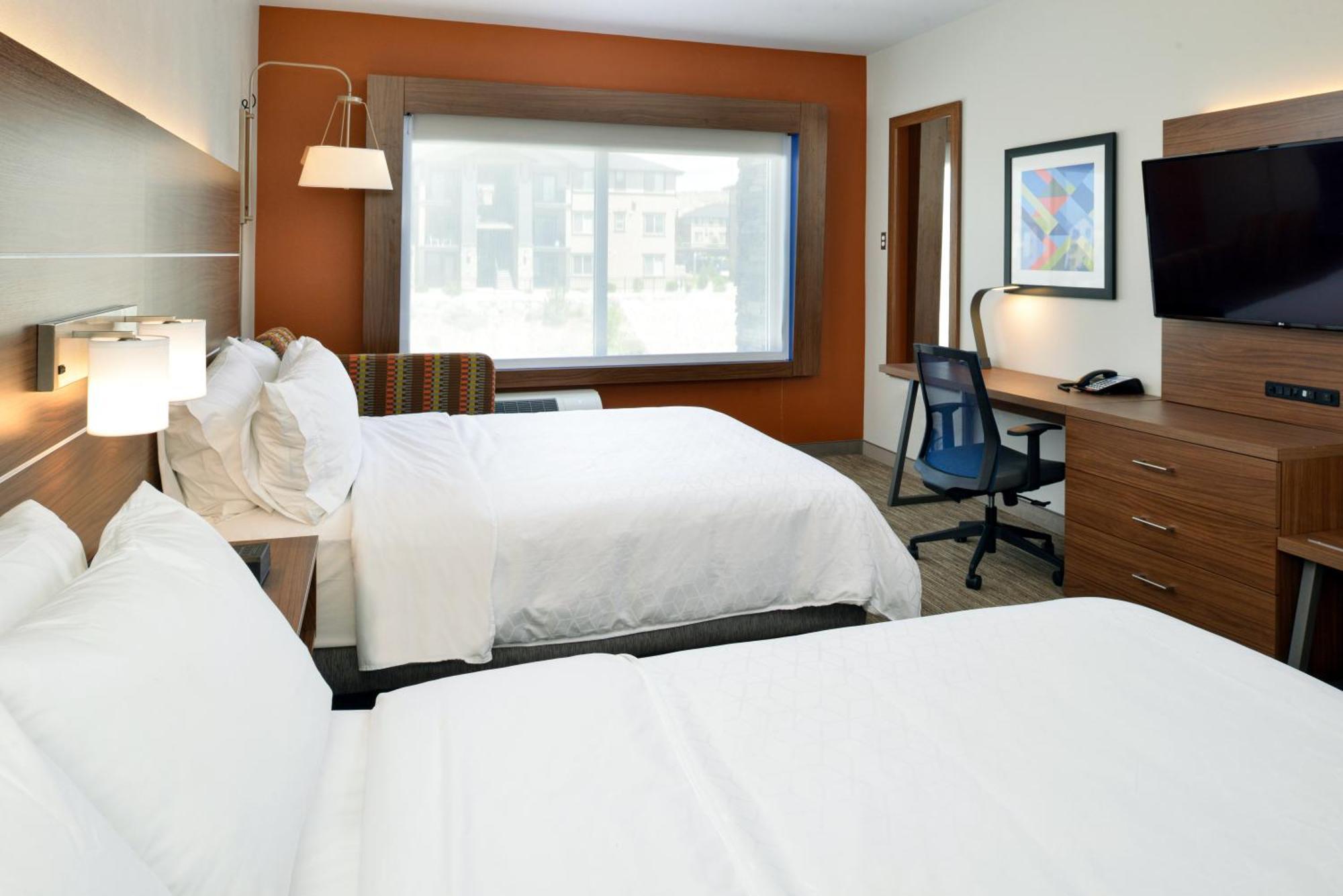 Standard Queen Room with Two Queen Beds