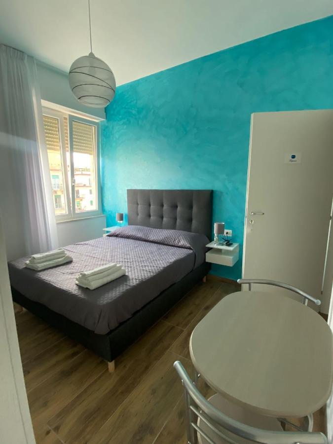 Double Room,1507659778:JPEG