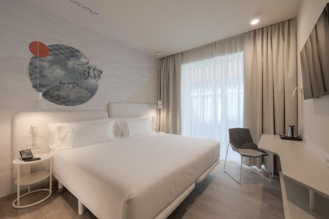 Superior Double or Twin Room Atrium,1474992697:JPEG