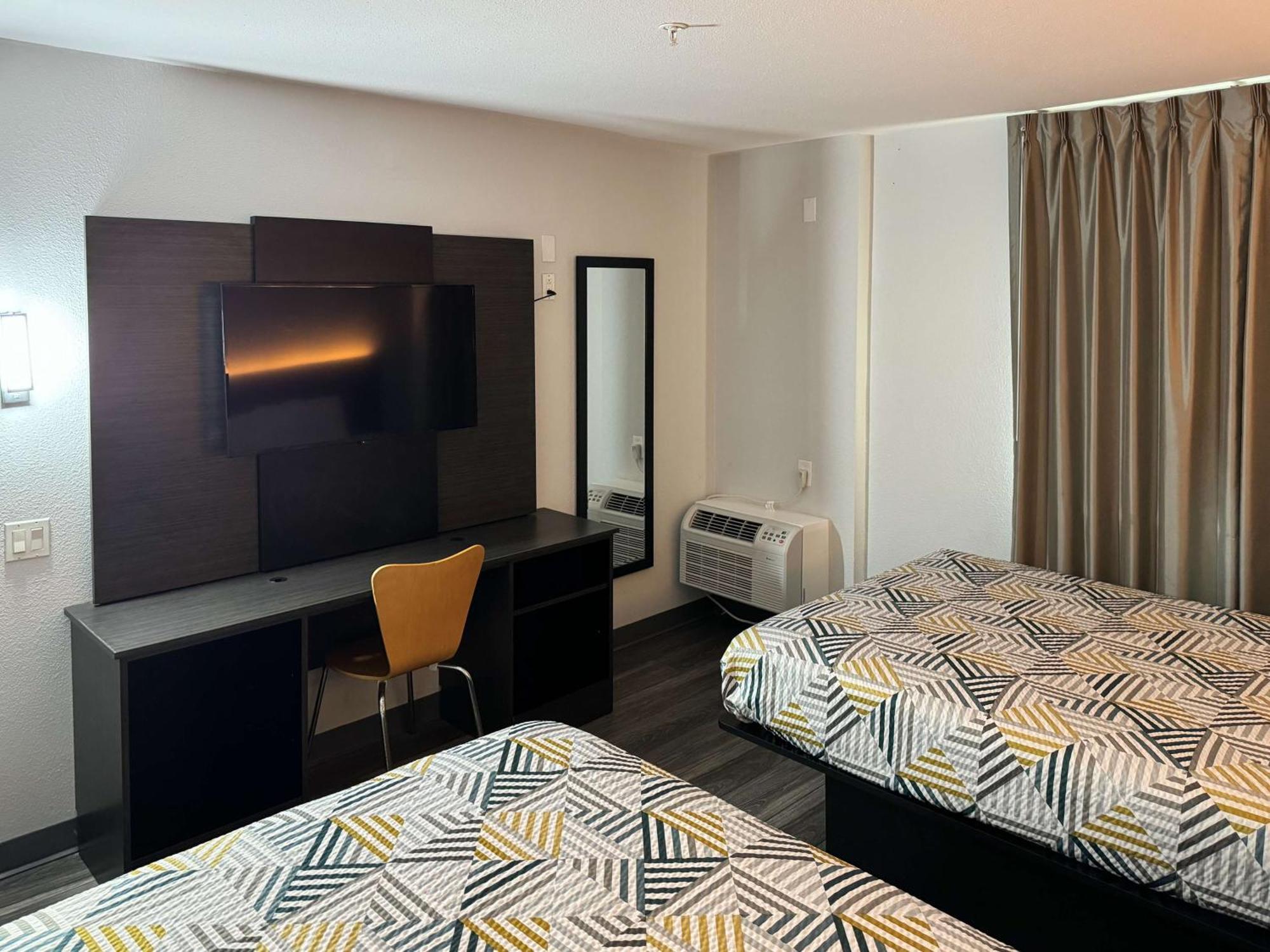 Quadruple Room,1498875001:JPEG