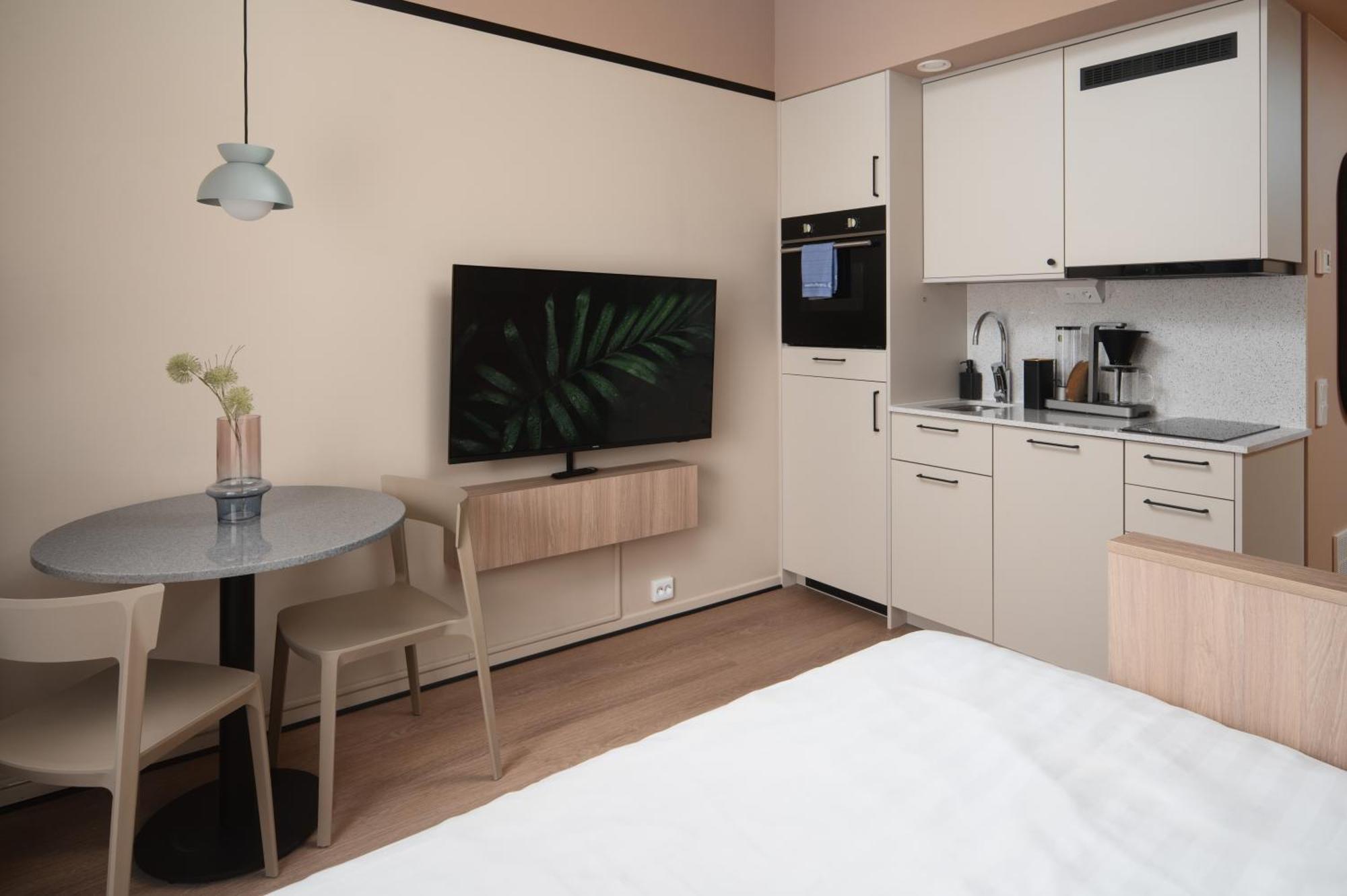 Studio Apartment