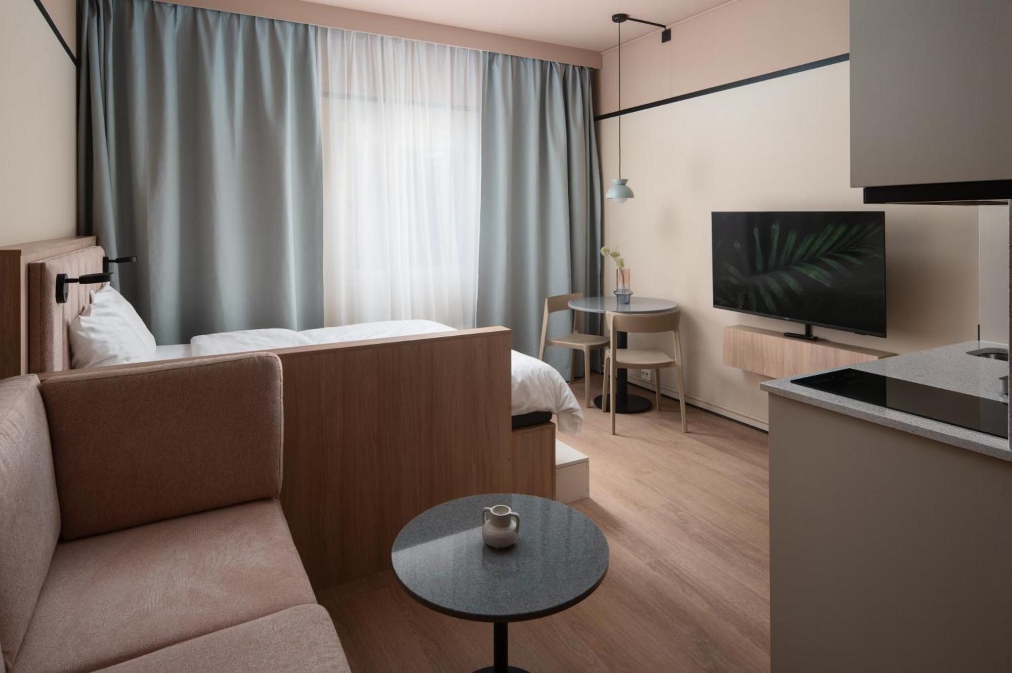 Studio Apartment