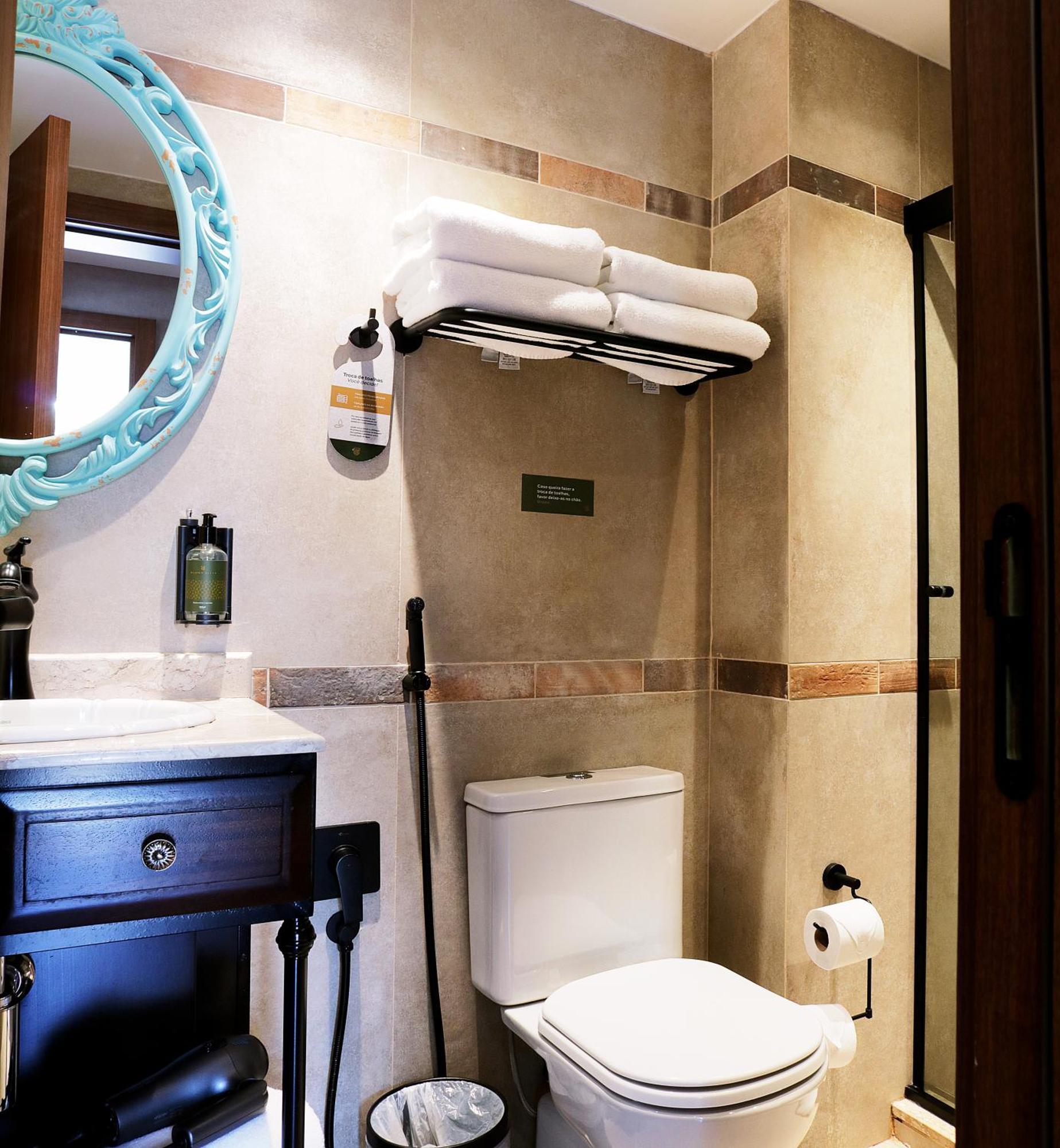 Deluxe Suite Spa Bath