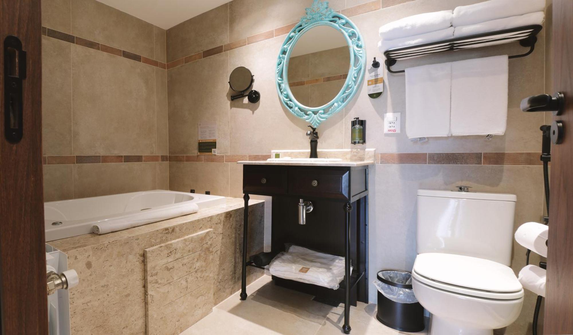 Suite Hot Tub