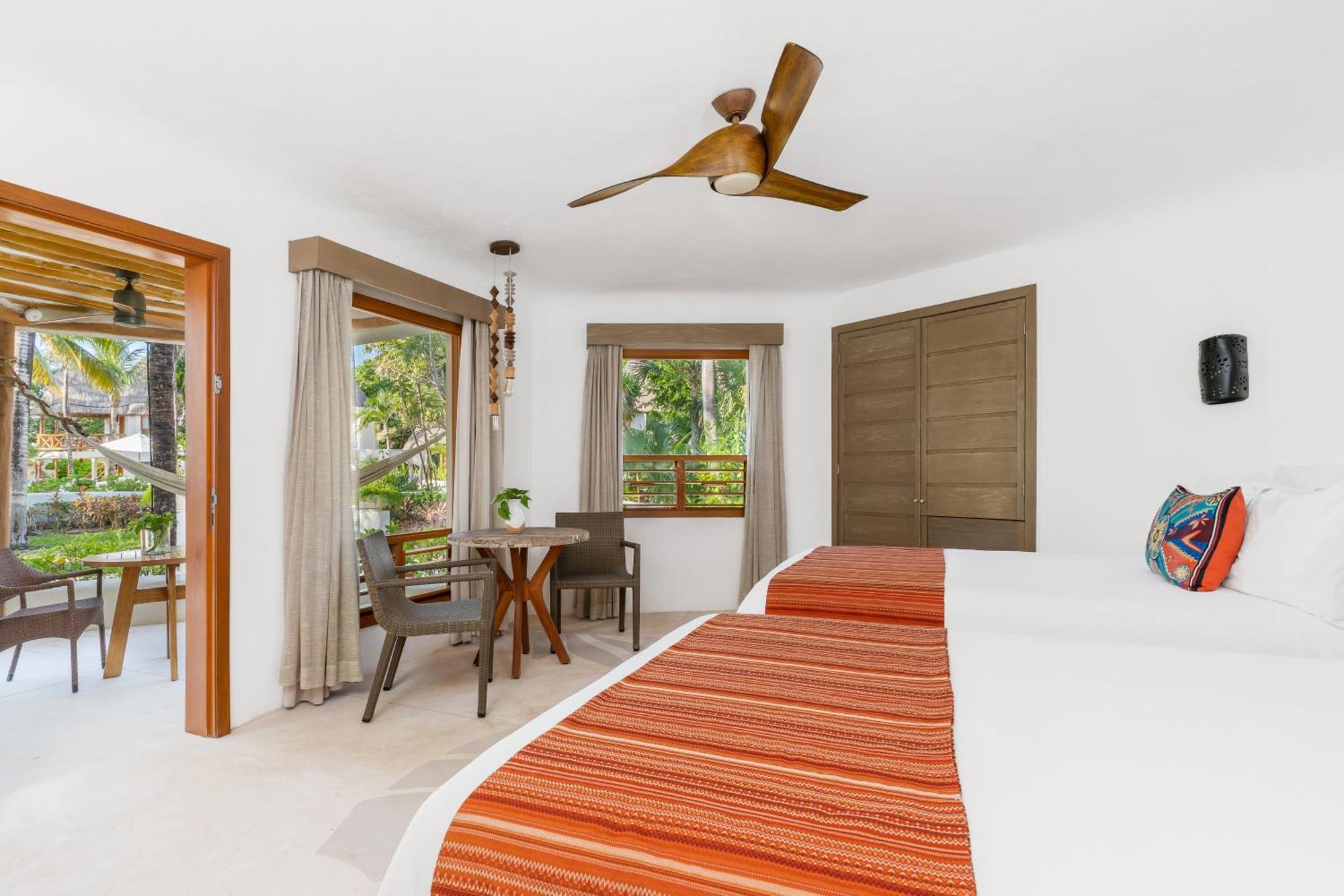 Garden View King Bed