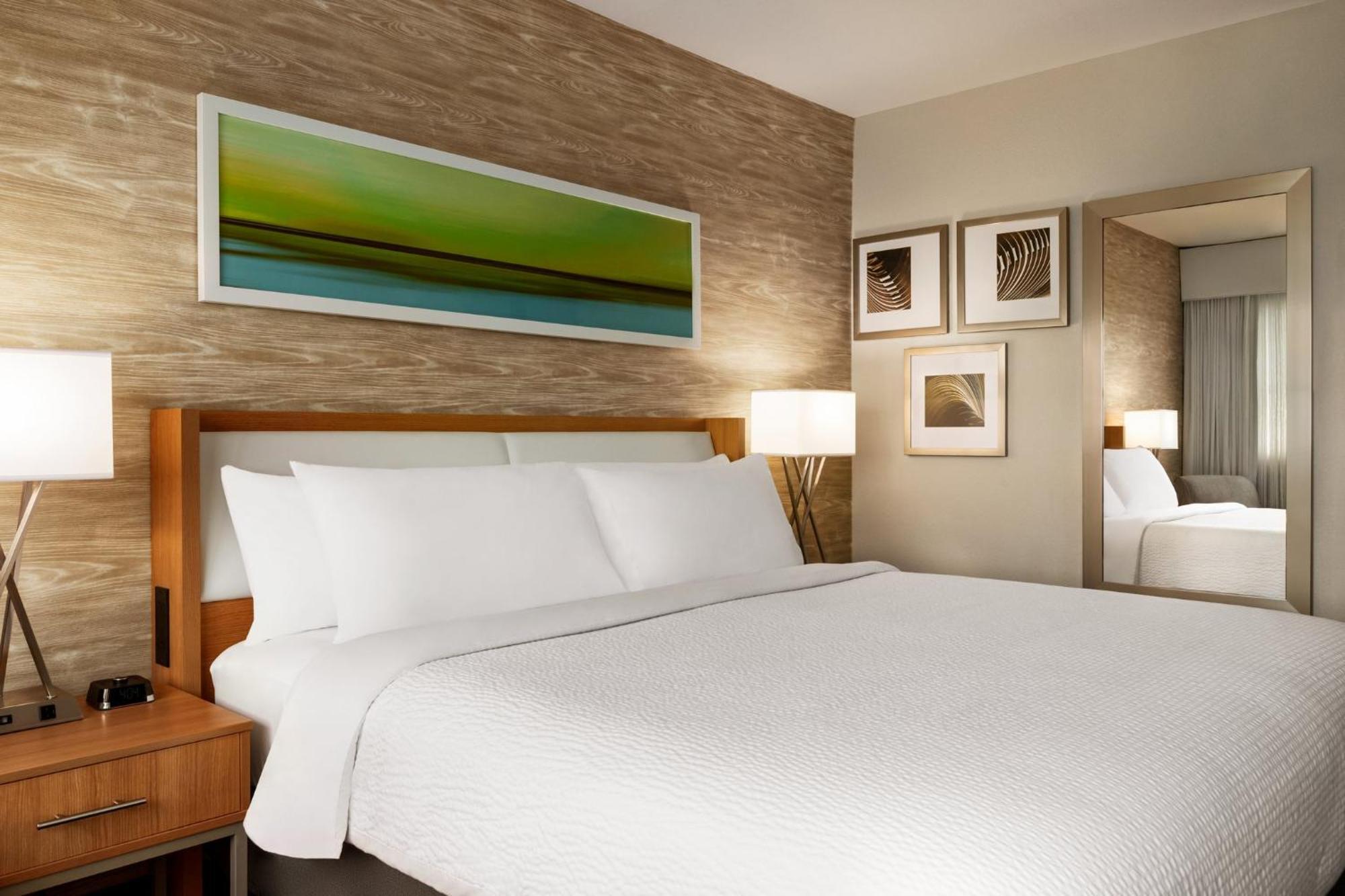 Standard King Room Ocean View