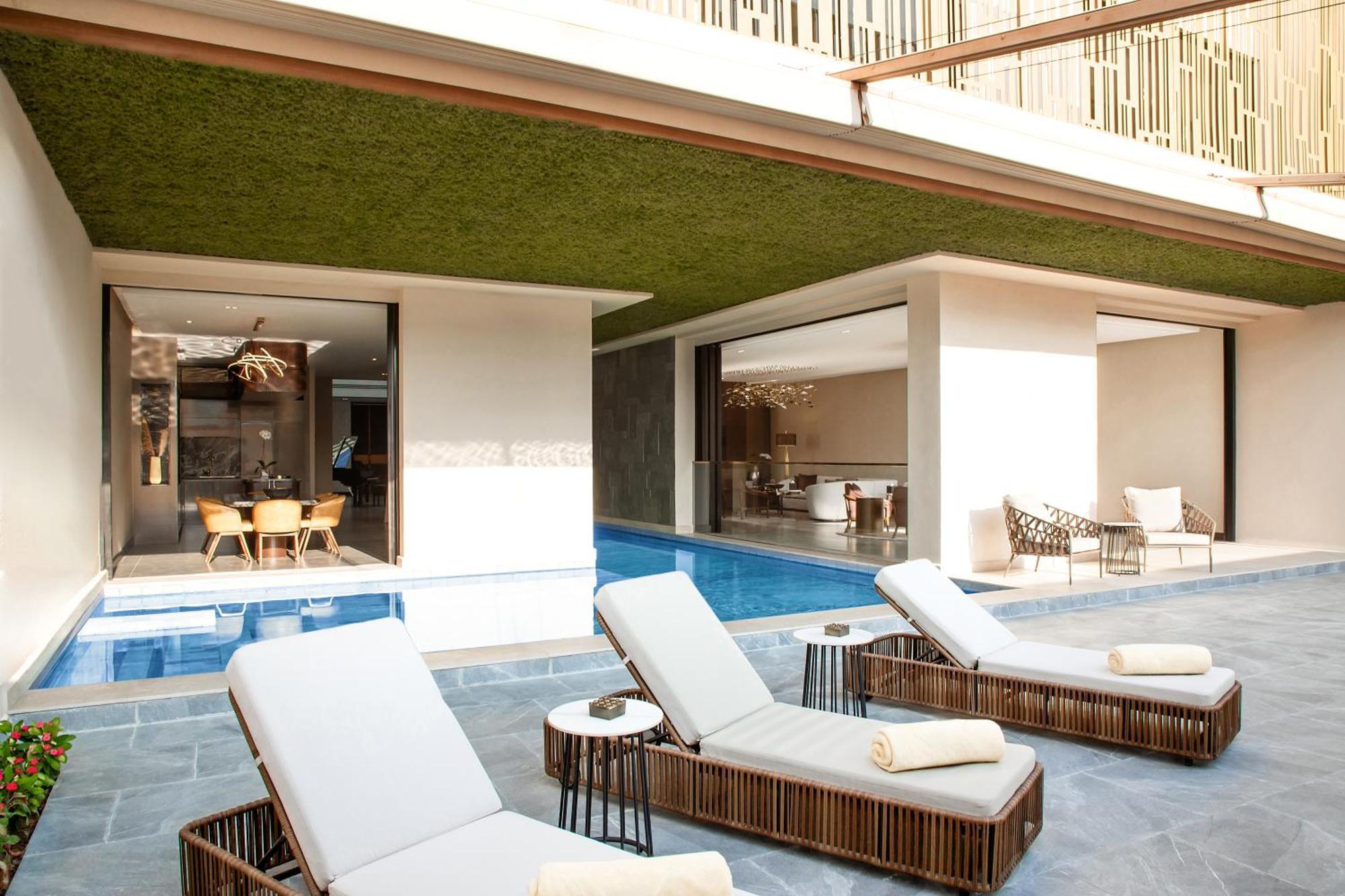 The Biltmore Royal Villa 5 Bedroom Private Pool Private Cinema Butler Service