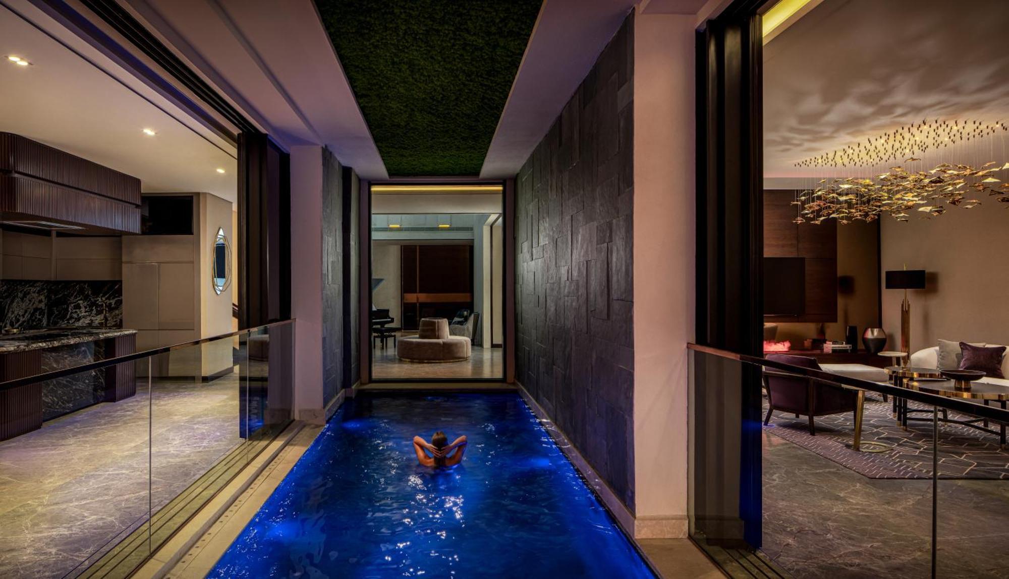 The Biltmore Royal Villa, 5 Bedroom, with Private Pool, Private Cinema and Butler Service