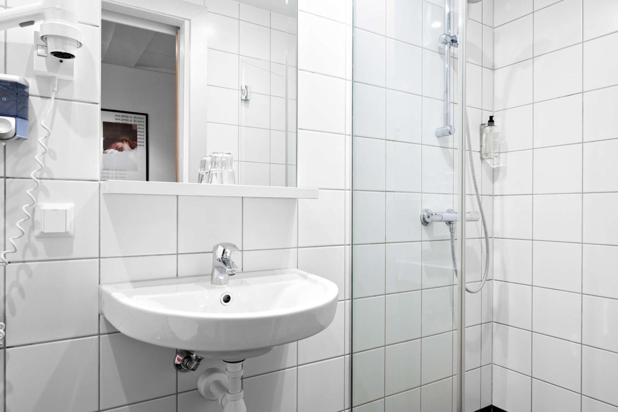 Economy Single Room without Window