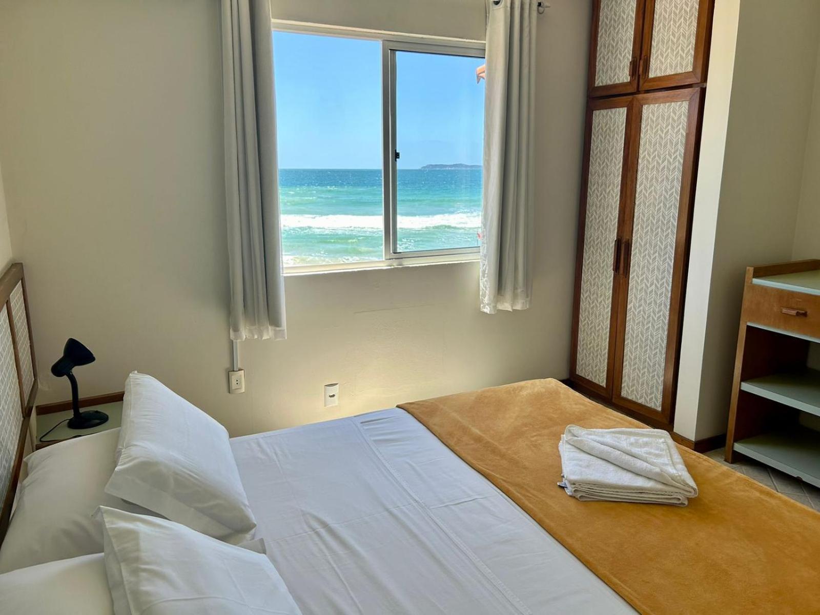 Apartamento com Vista do Mar