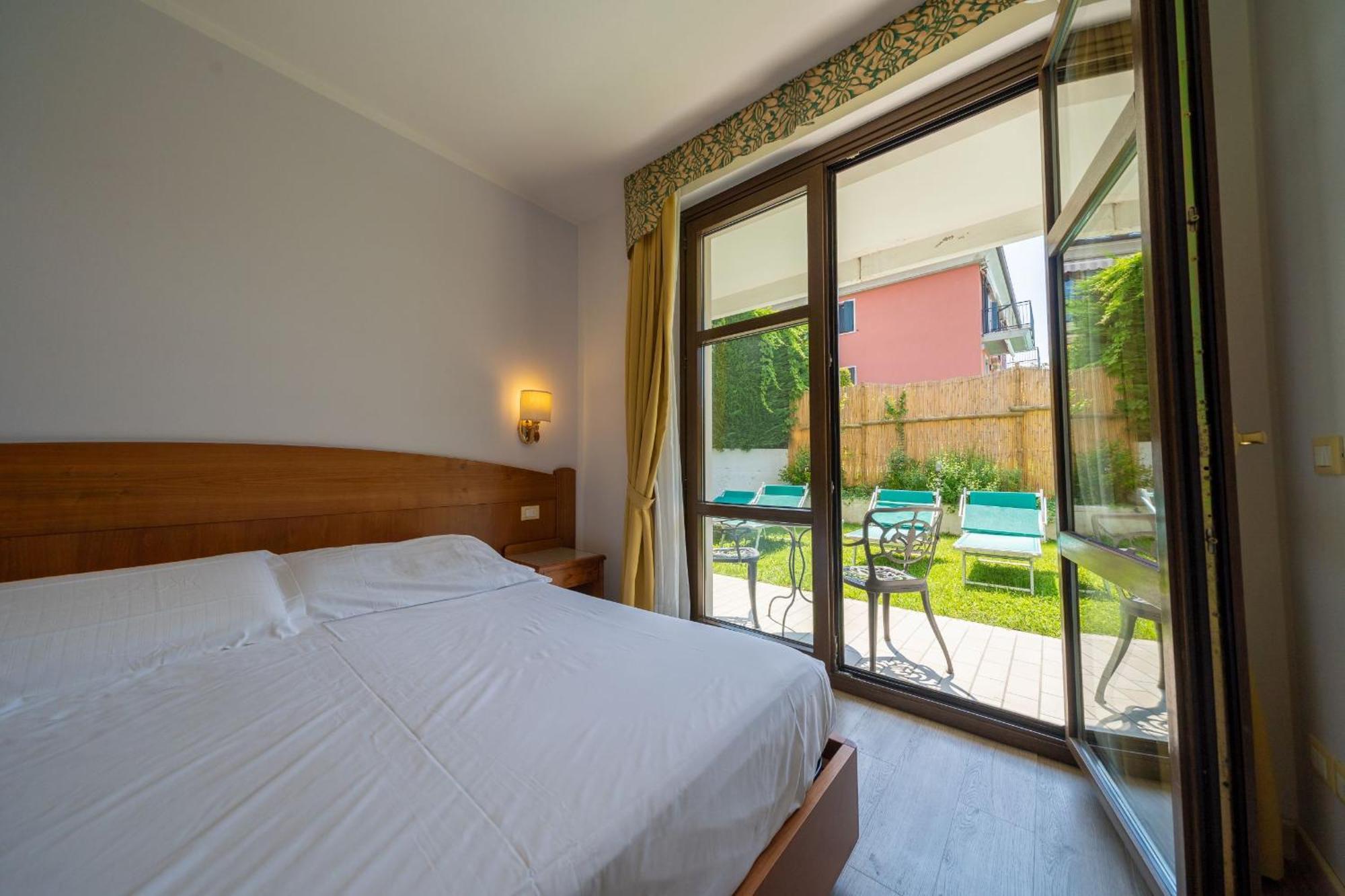 Superior Double or Twin Room Garden View,239885057:JPEG