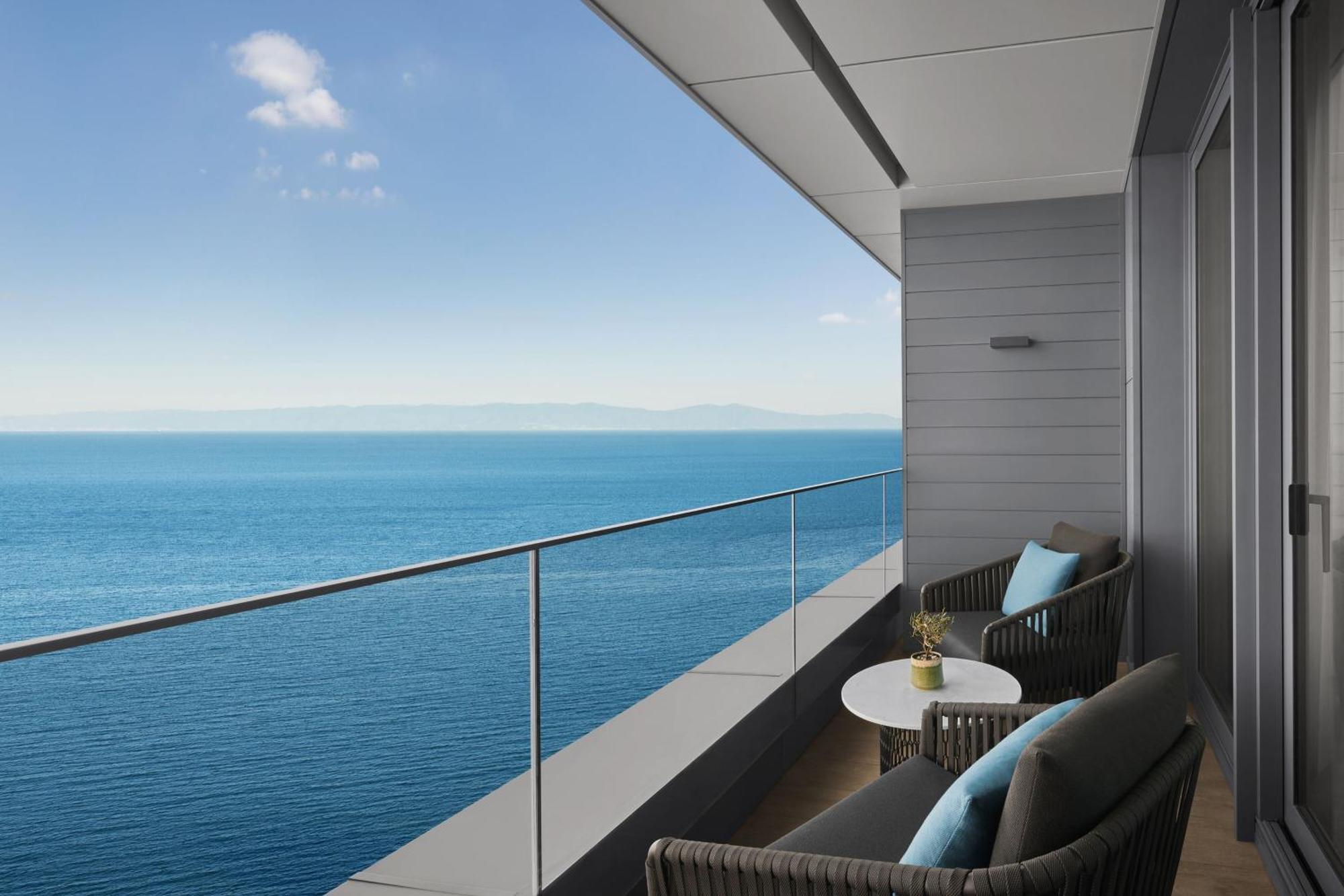 Deluxe Twin Room Balcony Sea View