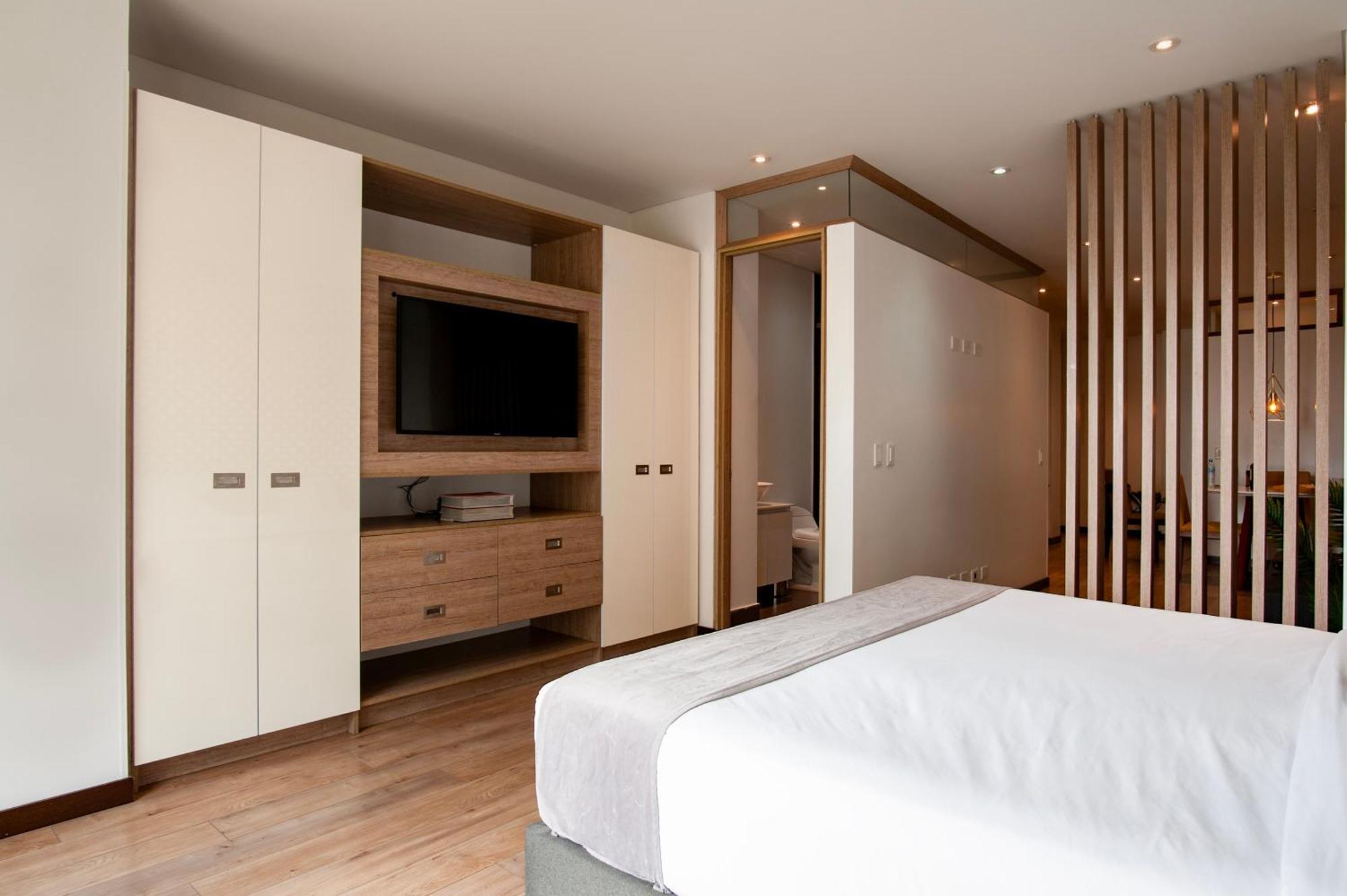 Deluxe Apartment