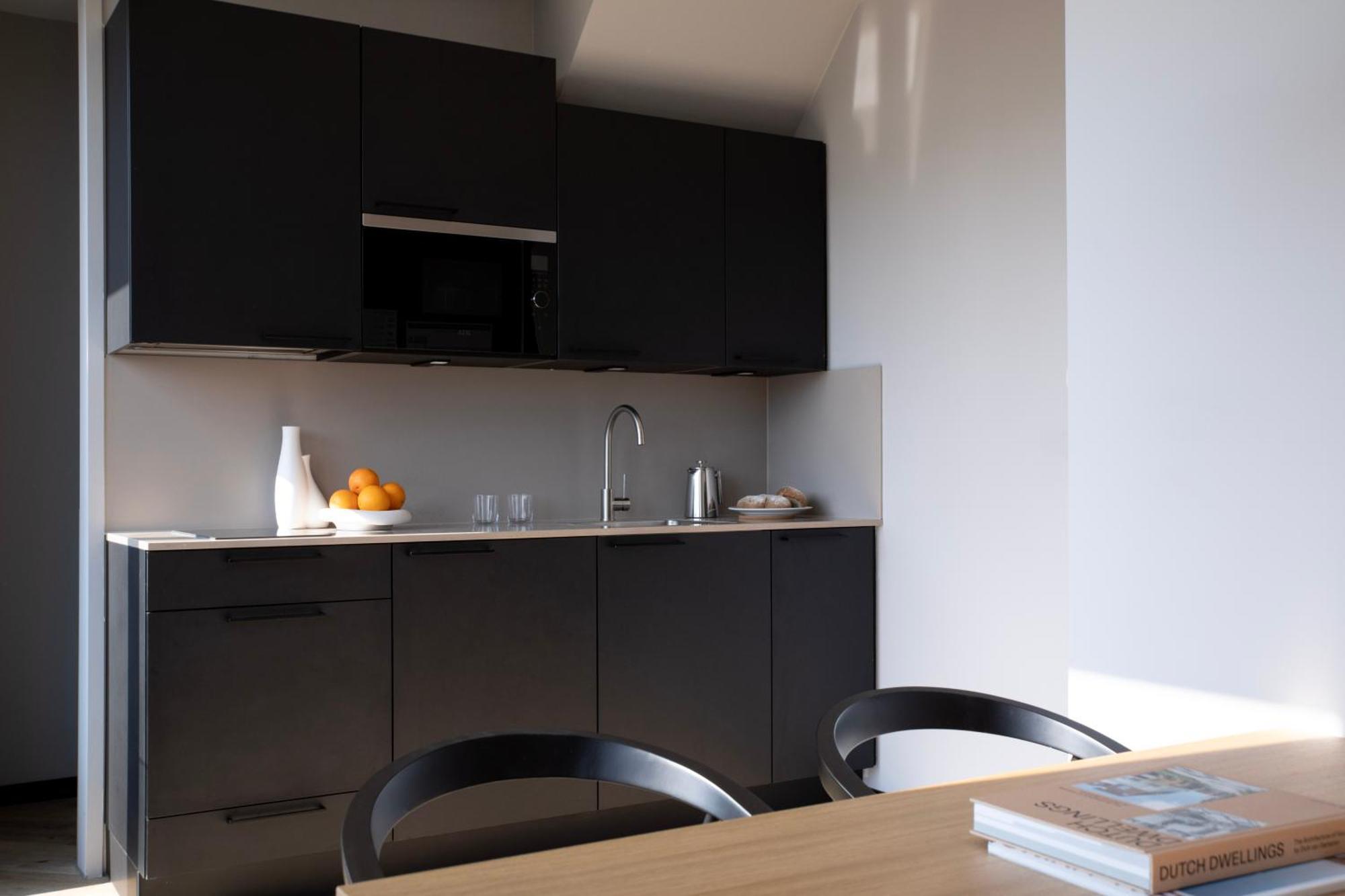 Signature Apartment 1 Bedroom Kitchen