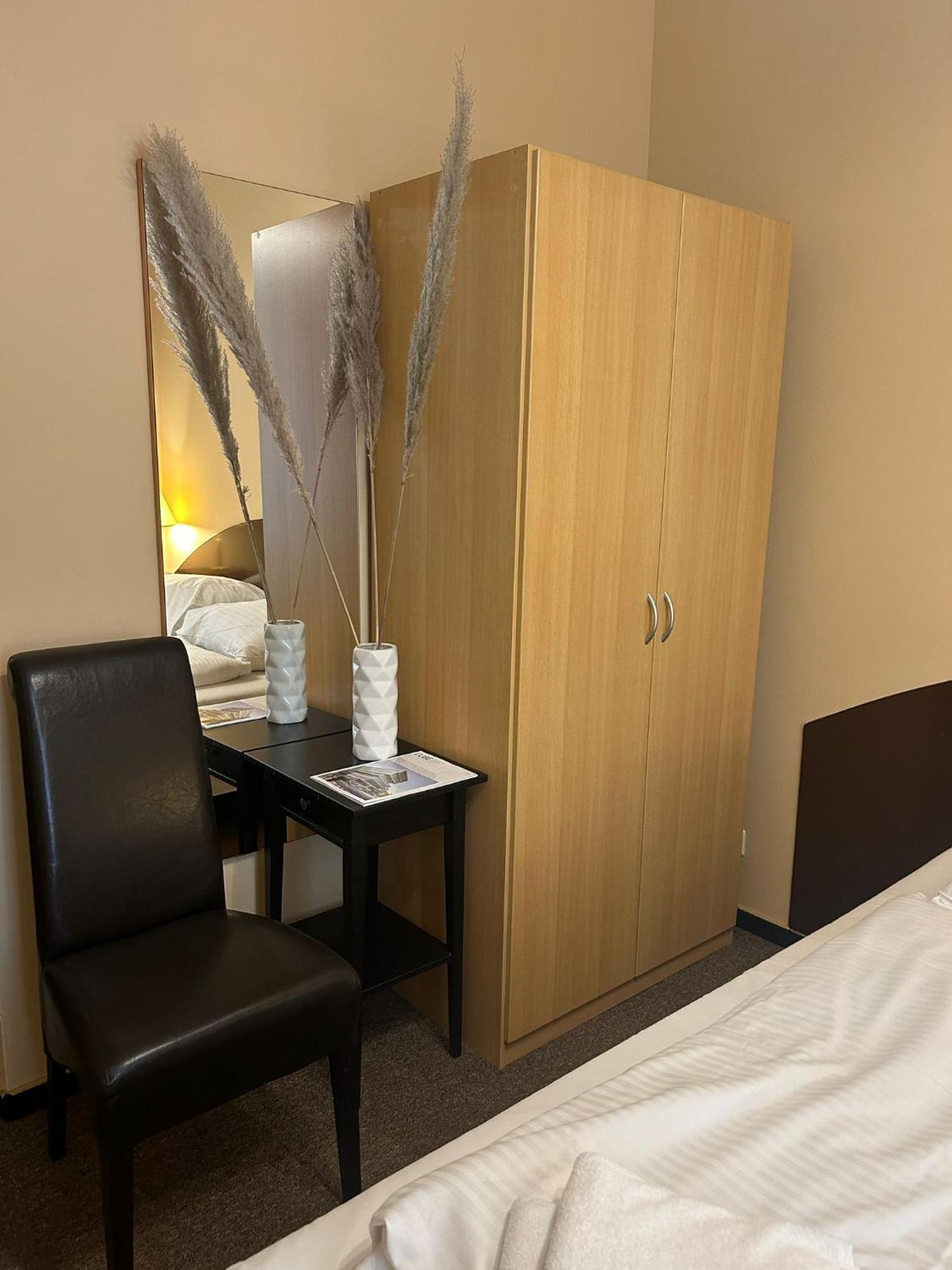 Basic Double Room