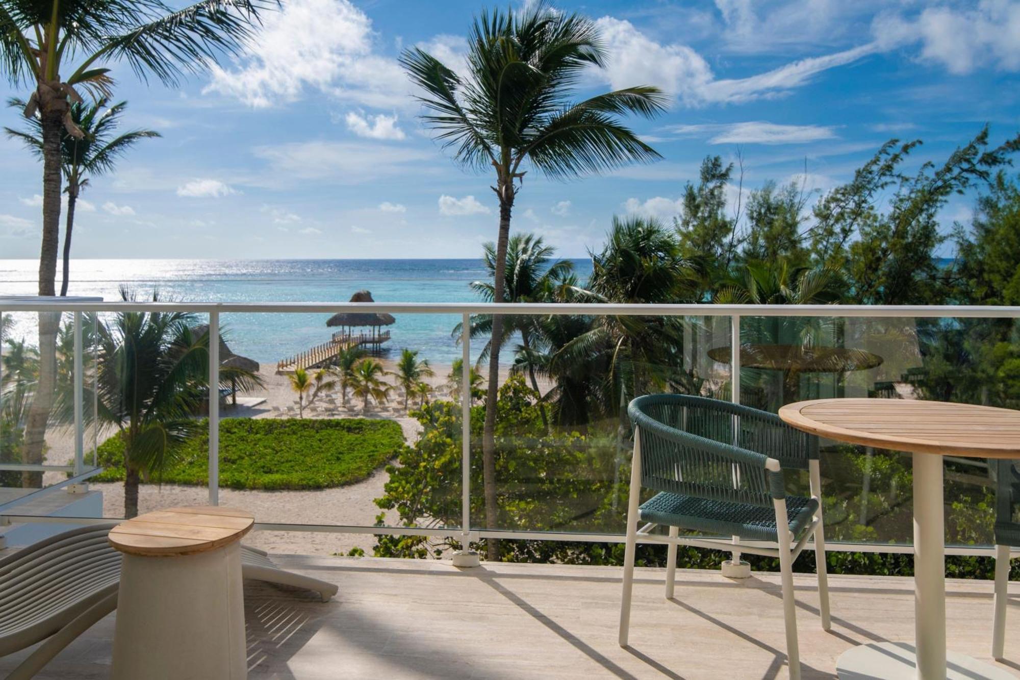 Suite Puntacana, 1 Bedroom Suite, 1 King, Beachfront,1565575090:JPEG